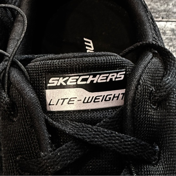 Skechers Lite Weight Memory Foam Sneakers Shoes Athletic Training 56068R NWT - Picture 2 of 11
